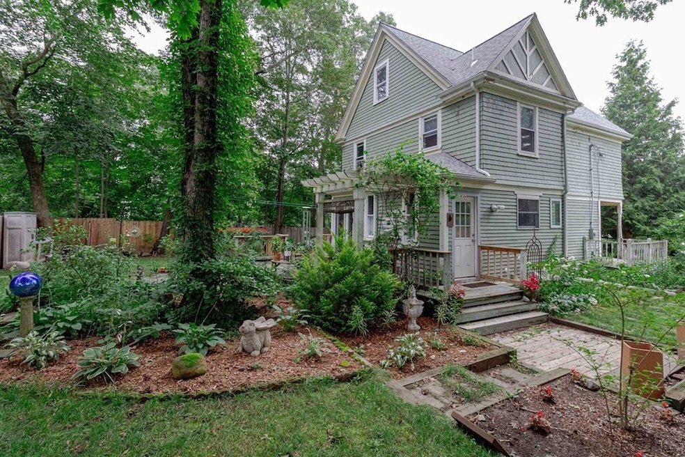 31 Plain St, Millis, MA 02054 - photo 1