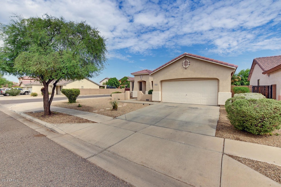 9532-West-Meadowbrook-Avenue-10