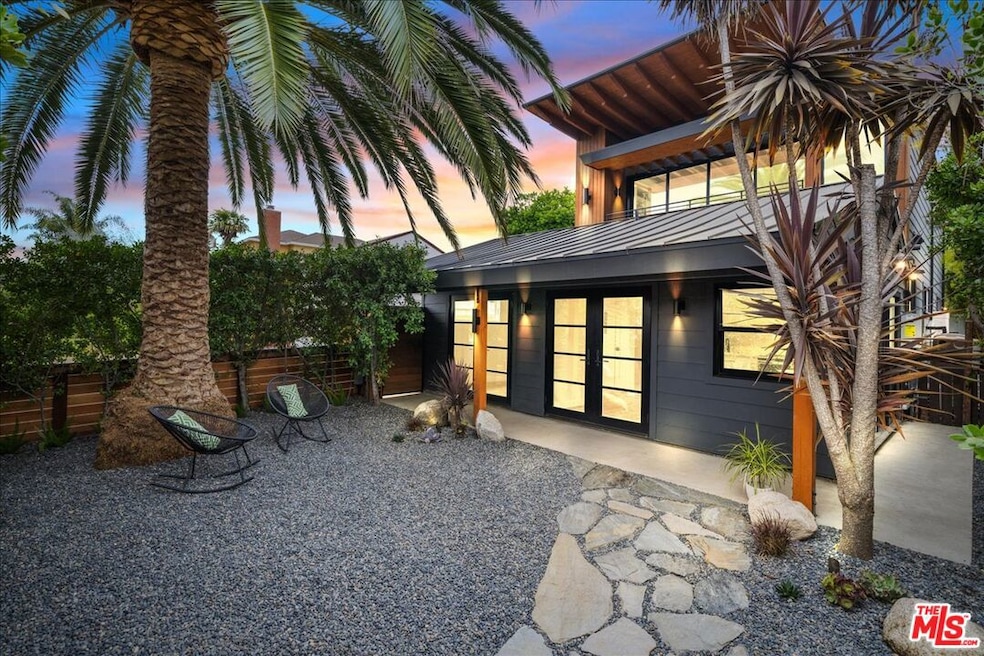 4027 Moore St, Los Angeles, CA 90066 - photo 1