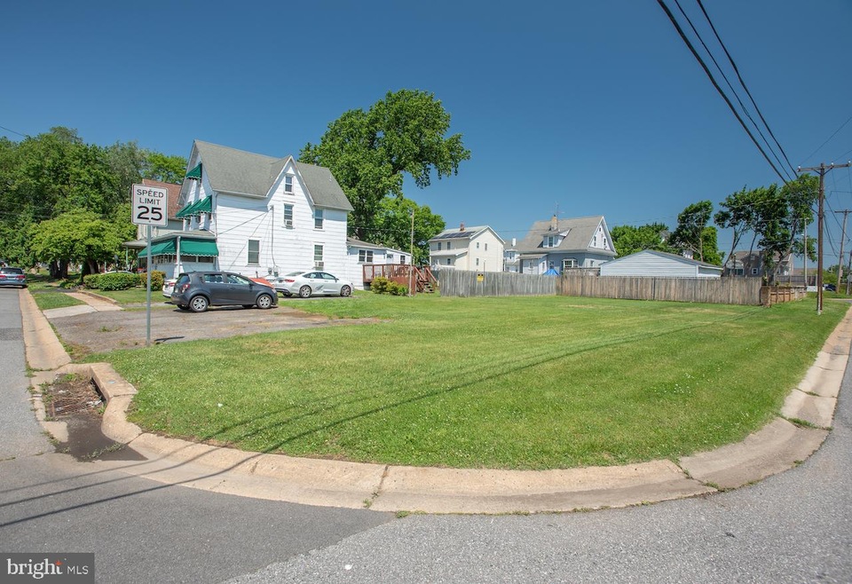 401 Howard St, Wilmington, DE 19804 - photo 1