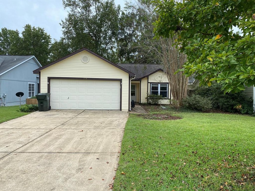 104 E Fontana Cir, Dothan, AL 36305 - photo 1