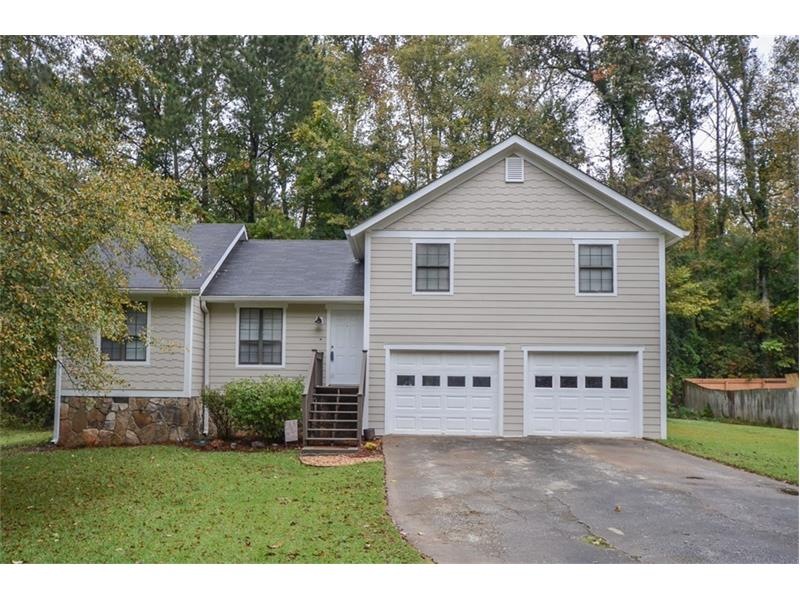 Awesome Renovated Home with 3 Bedrooms and 2 Full 