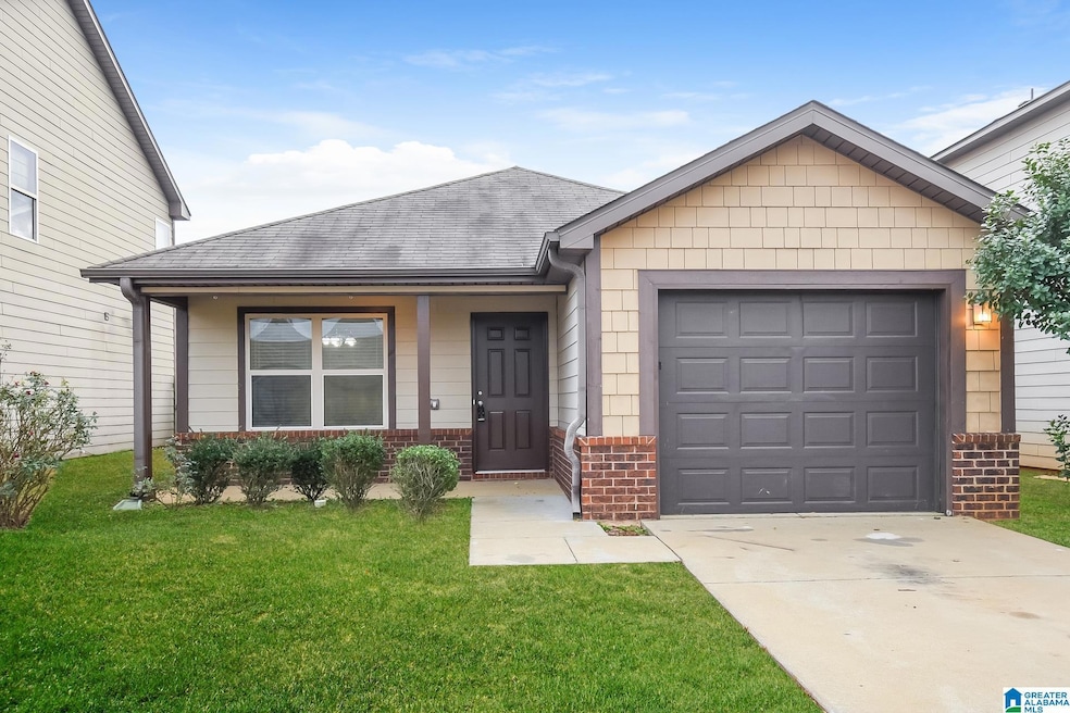 137 Union Station Dr, Calera, AL 35040 - photo 1