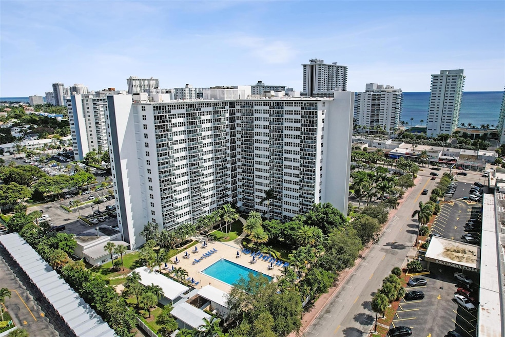 Coral Ridge Towers South unit 811, Fort Lauderdale, FL 33308 - photo 1