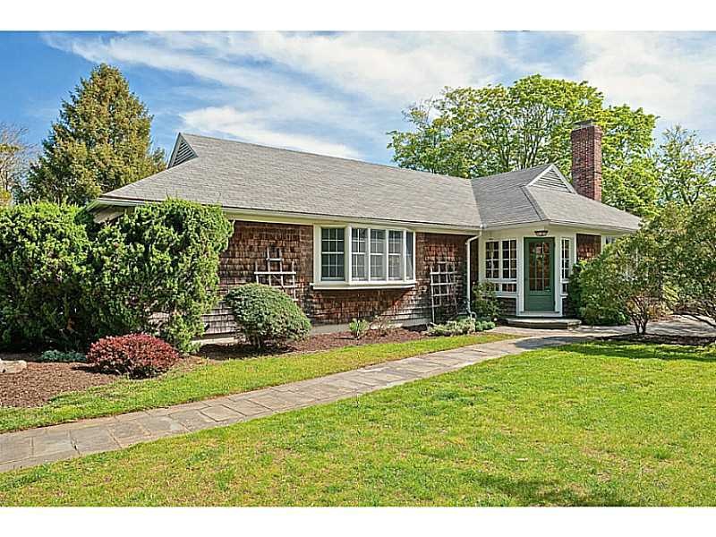 44 Briggs Rd, Saunderstown, RI 02874 - photo 1