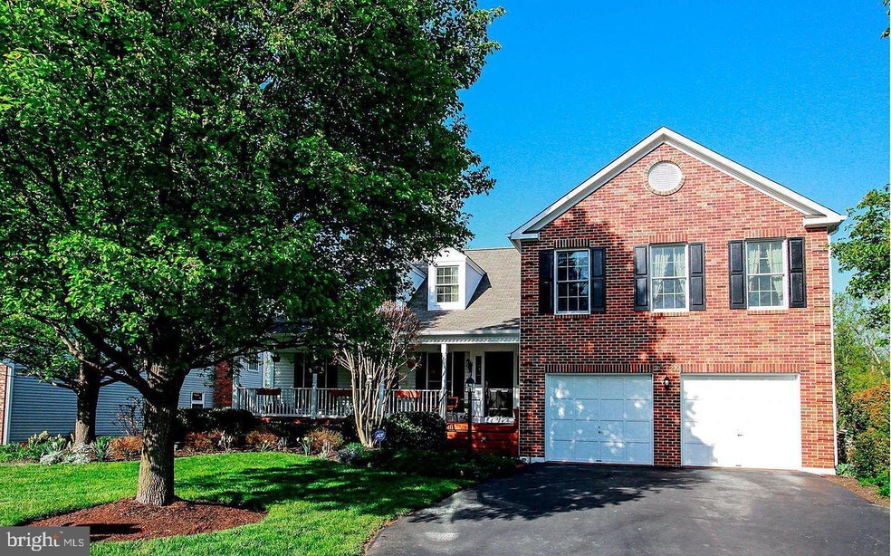 Sold $885,000 • Co-Listing Agent