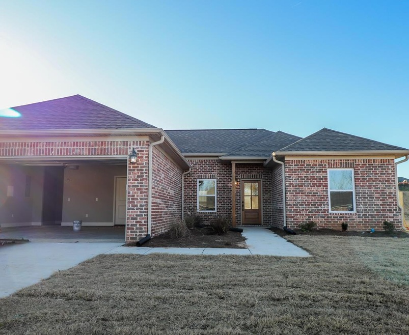 1049 Briarwood Dr, Oxford, MS 38655 - photo 1