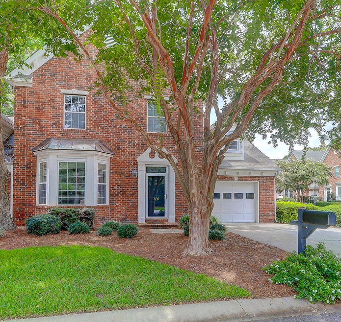 720 Natchez MLS