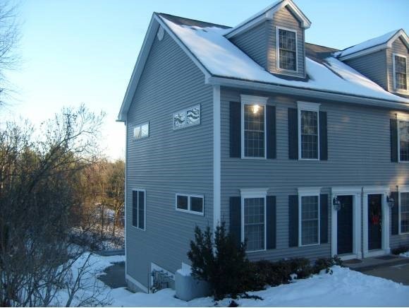 747 Mammoth Rd unit 1, Manchester, NH 03104 - photo 1