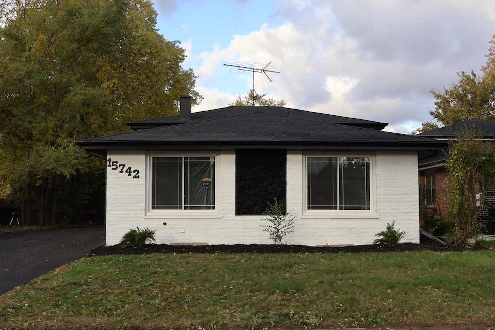 Pending $274,000 • Co-Listing Agent