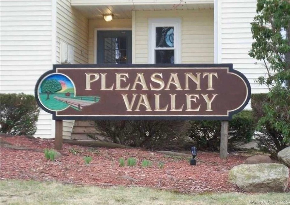 949 Pleasant Valley Rd unit 10-8, South Windsor, CT 06074 - photo 1