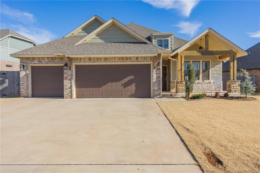 1332 Sonoma Lakes Blvd, Moore, OK 73160 - photo 1