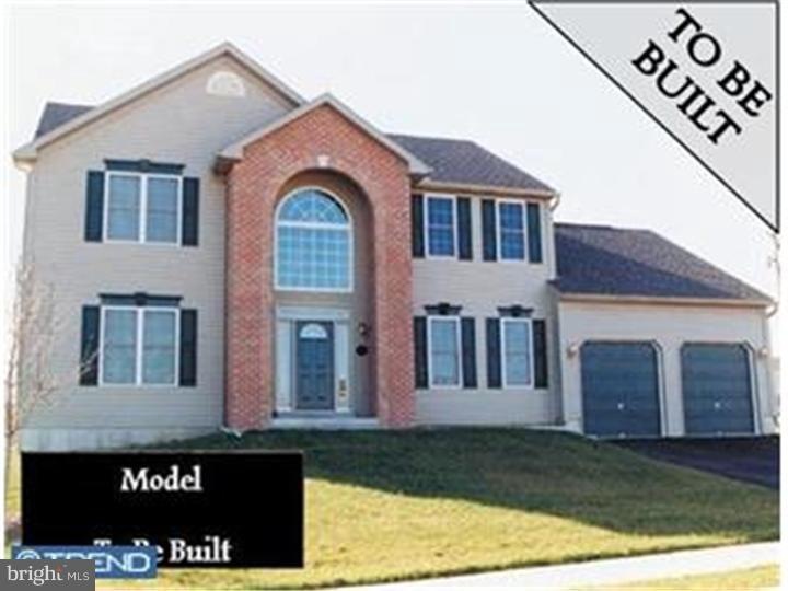 212 Pleasant View Dr, Douglassville, PA 19518 - photo 1