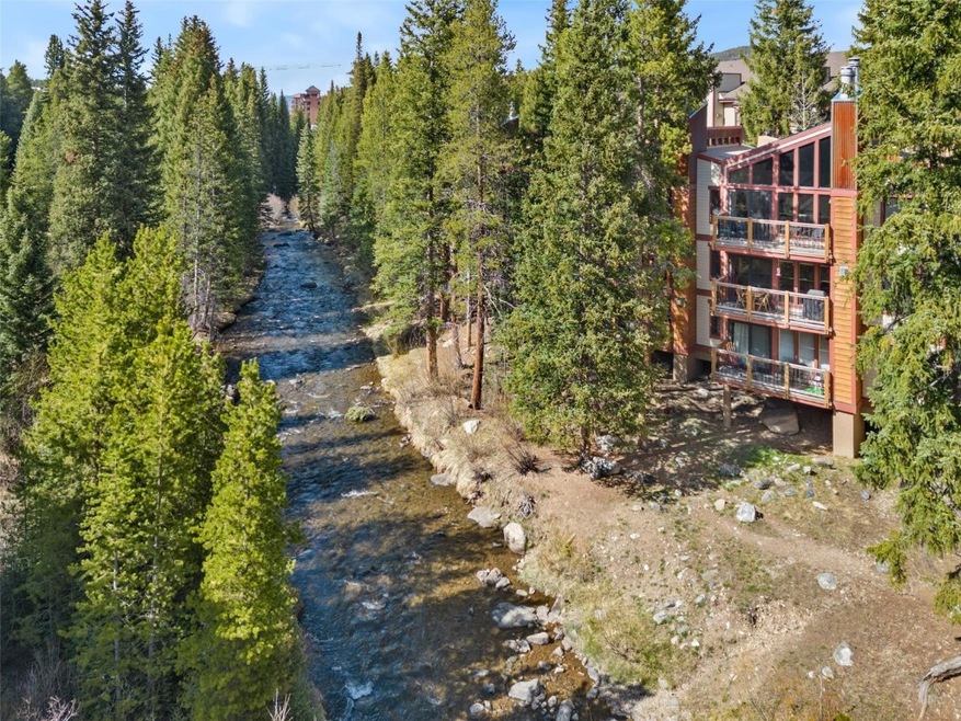 Front row river location with a quick walk to the