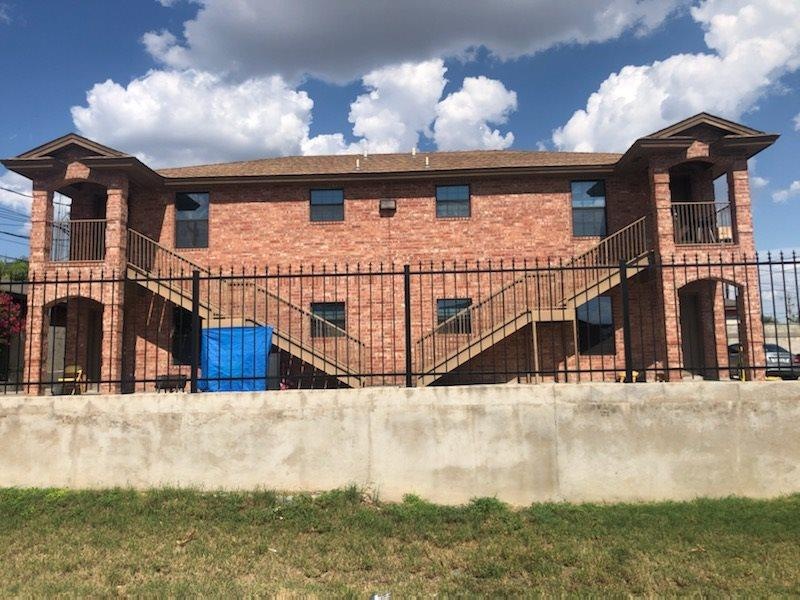 902 Laredo St unit 3, Laredo, TX 78040 - photo 1