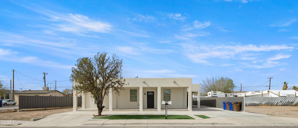 1212 Brownlee Ave, Las Cruces, NM 88005 - photo 1