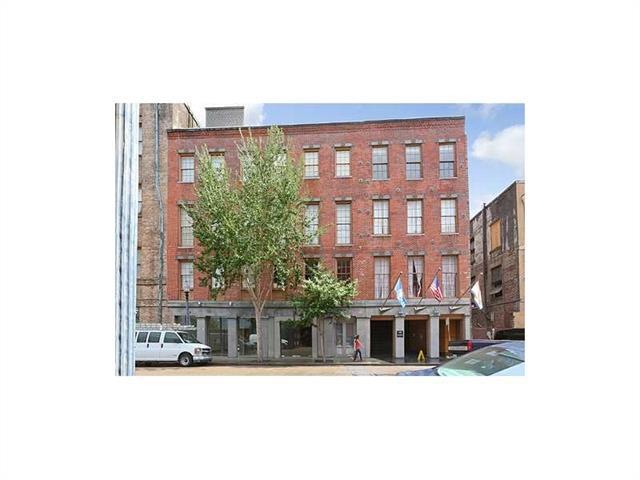 448 Julia St unit 402, New Orleans, LA 70130 - photo 1