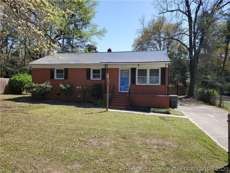 319 Richmond Dr, Fayetteville, NC 28304 - photo 1