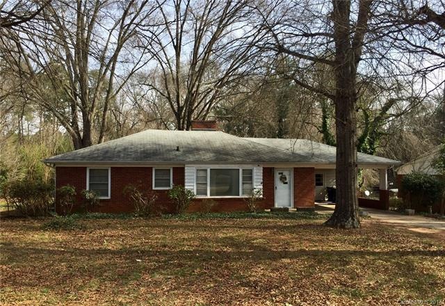 638 Holland Dr, Statesville, NC 28677 - photo 1