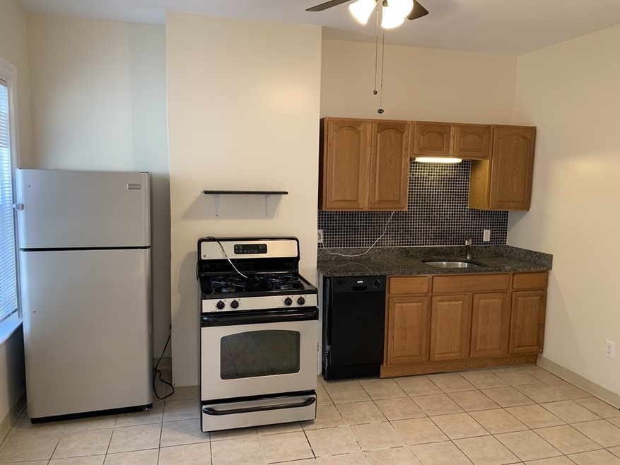 23 Thorpe St, Somerville, MA 02143 - photo 1