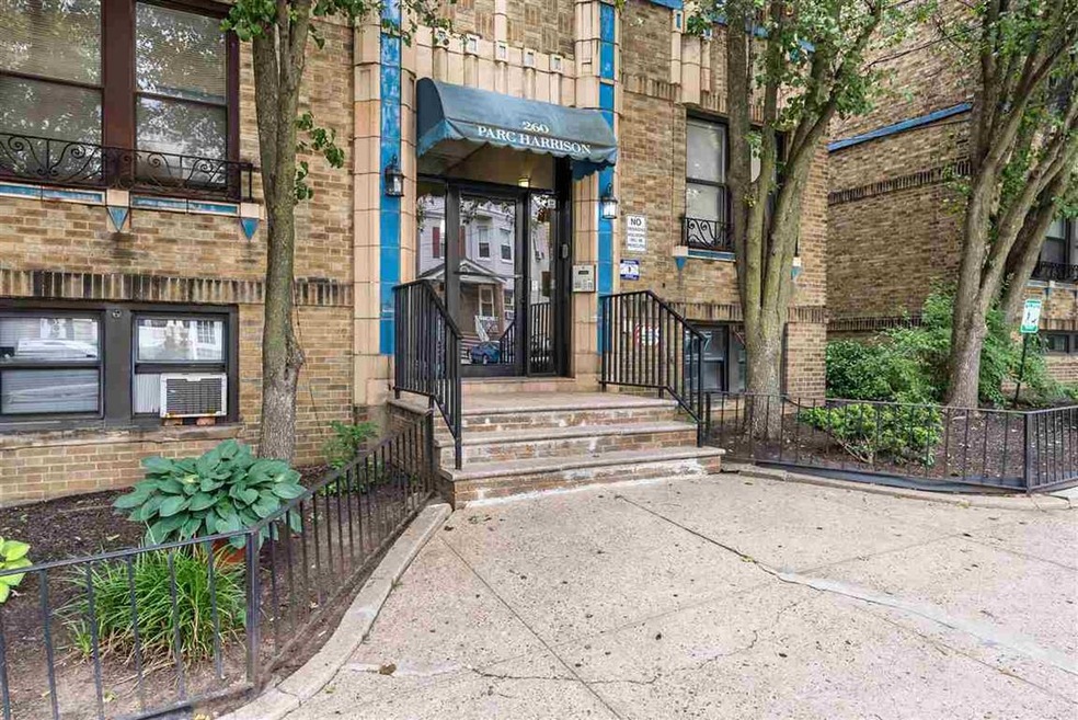 260 Harrison Ave unit 110, Jersey City, NJ 07304 - photo 1