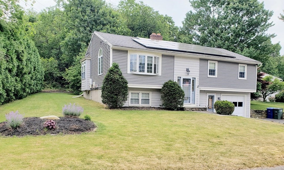 12 Tory Cir, Leominster, MA 01453 - photo 1