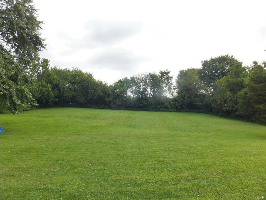 4183 Scheidys Rd, Whitehall, PA 18052 - photo 1