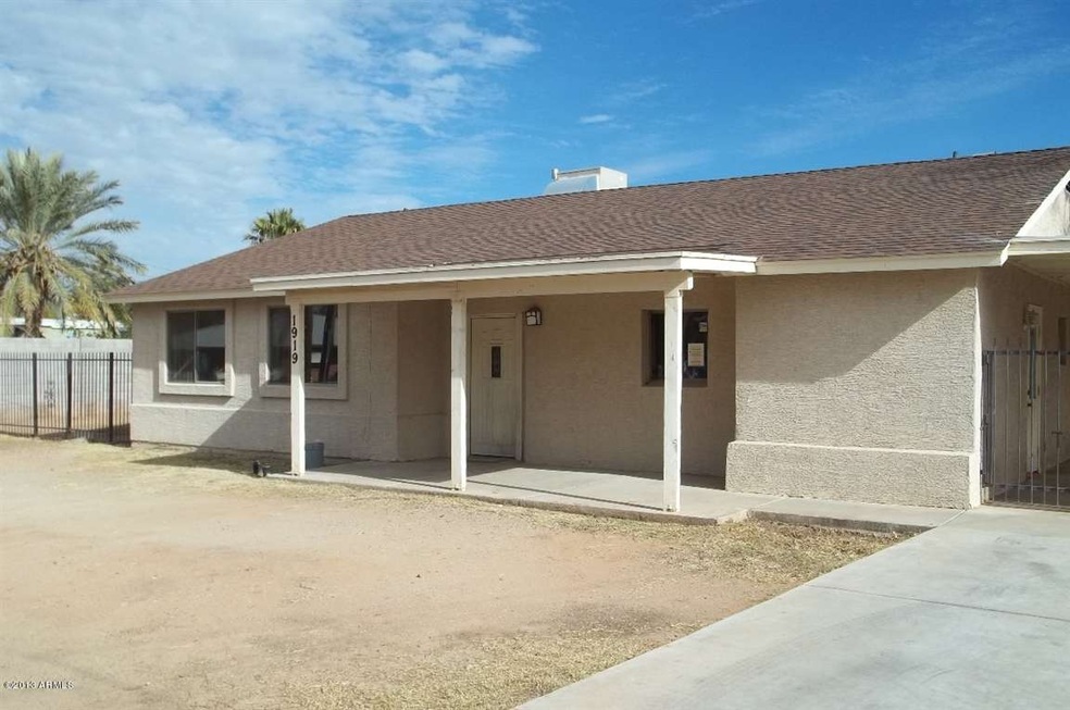 1919 N 31st St, Phoenix, AZ 85008 - photo 1
