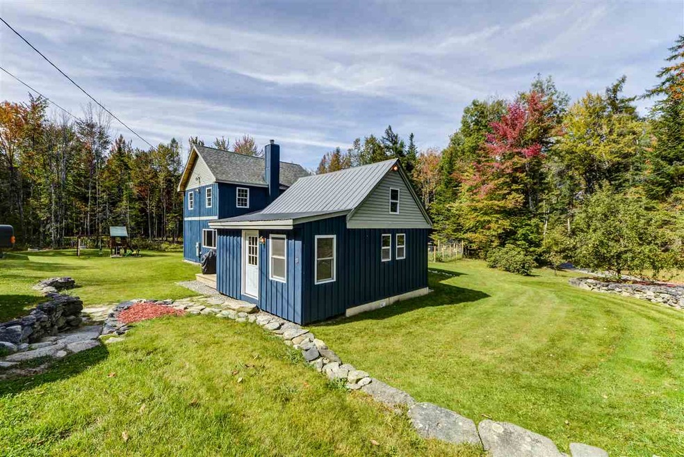 83 Hildreth Rd, Whitefield, NH 03598 - photo 1