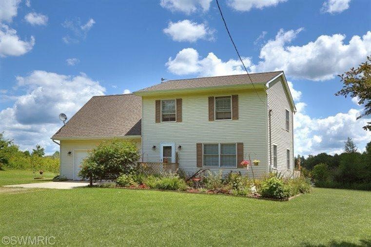 11236 8 1 2 Mile Rd, Ceresco, MI 49033 - photo 1