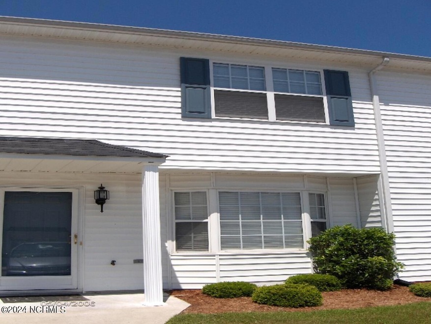 3951 Sterling Pointe Dr unit Ooo4, Winterville, NC 28590 - photo 1