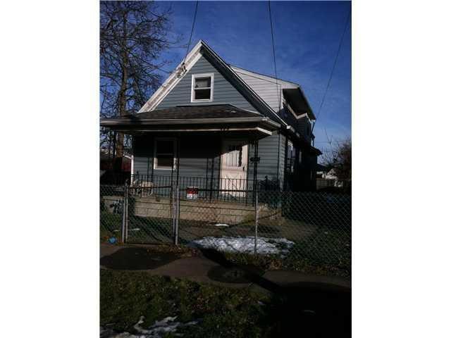 477 18th St, Niagara Falls, NY 14303 - photo 1