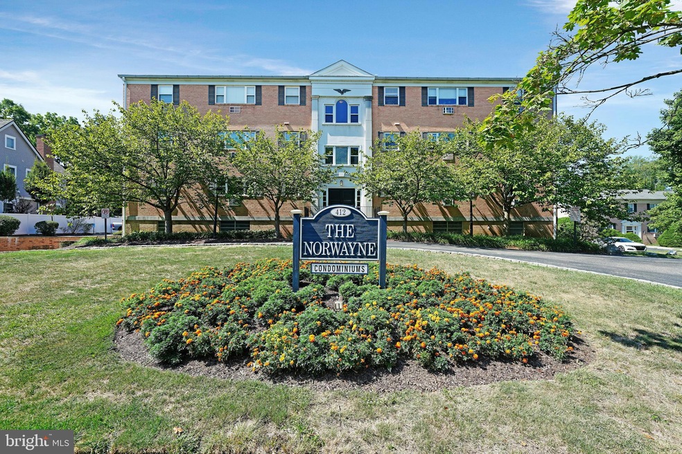 412 N Wayne Ave unit 310, Wayne, PA 19087 - photo 1