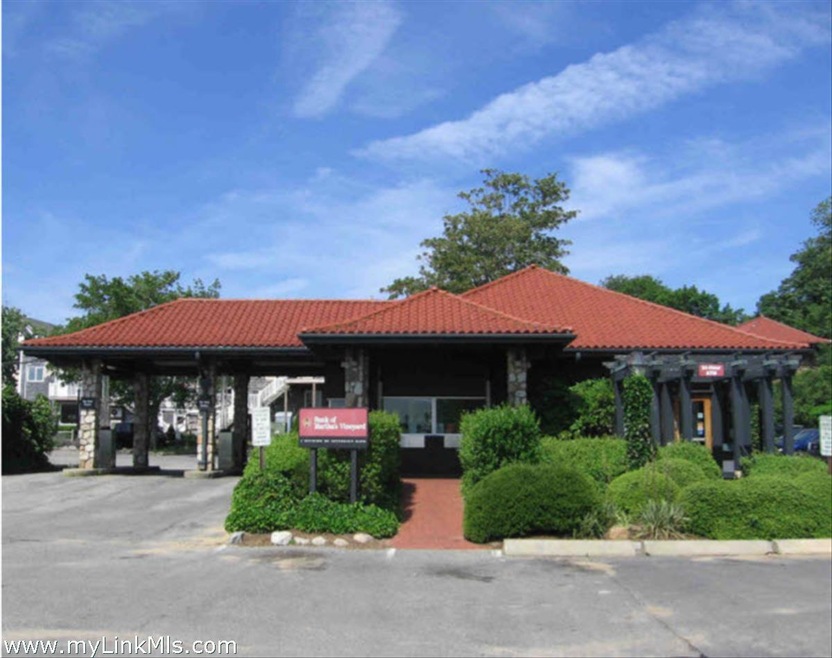 16 Union St unit B & D, Tisbury, MA 02568 - photo 1