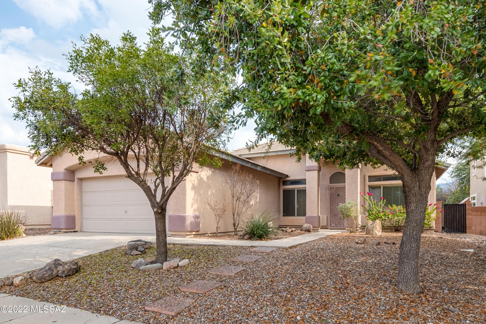 11060 N Eagle Crest Dr