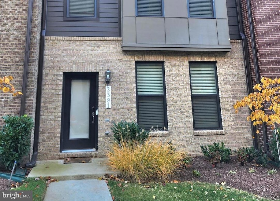 2391 Liberty Loop, Herndon, VA 20171 - photo 1