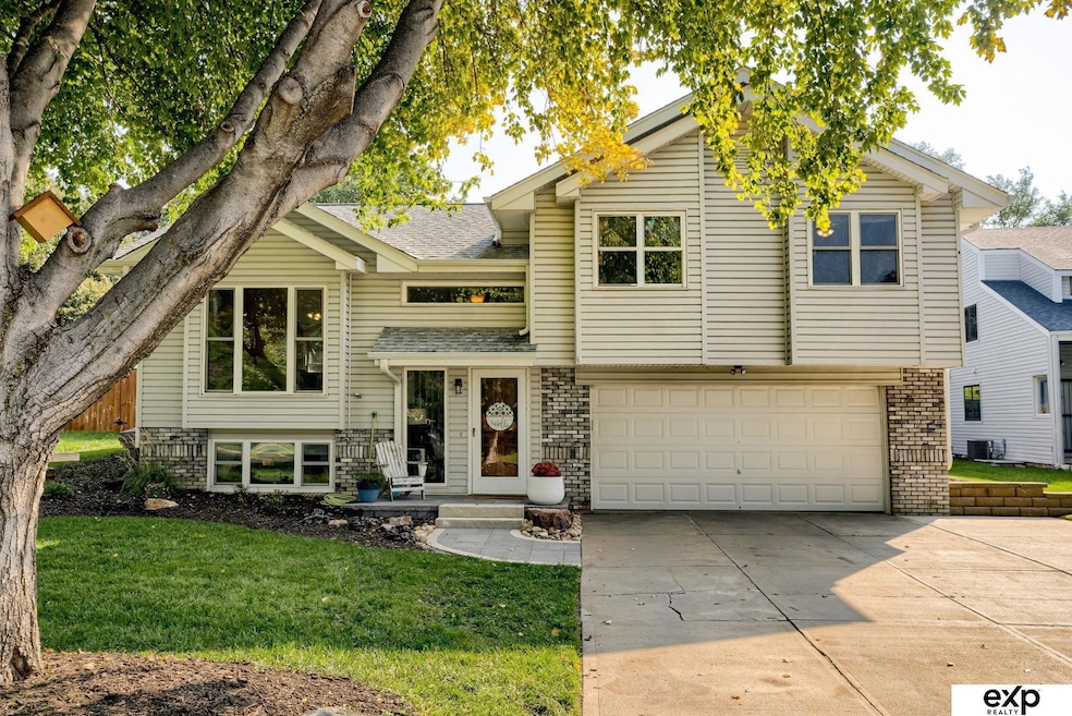 Sold $300,000 • Co-Listing Agent