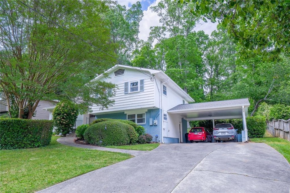For Sale $435,000 • Co-Listing Agent