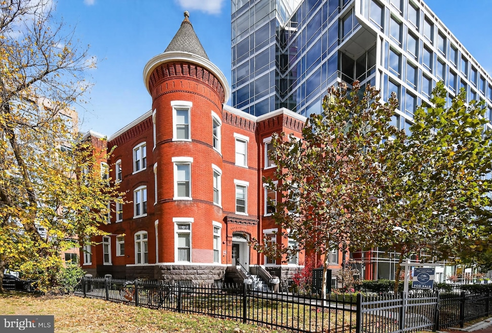 459 Massachusetts Ave NW unit 24, Washington, DC 20001 - photo 1