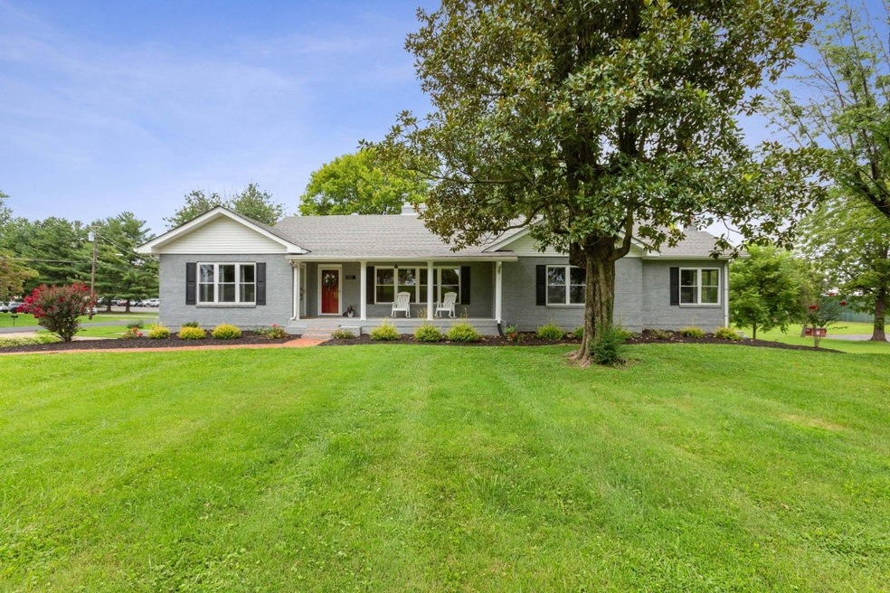 300 Fairlane Dr, Lafayette, TN 37083 MLS RTC2561154