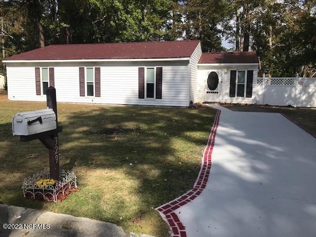 329 Lakewood Dr, Jacksonville, NC 28546 - photo 1