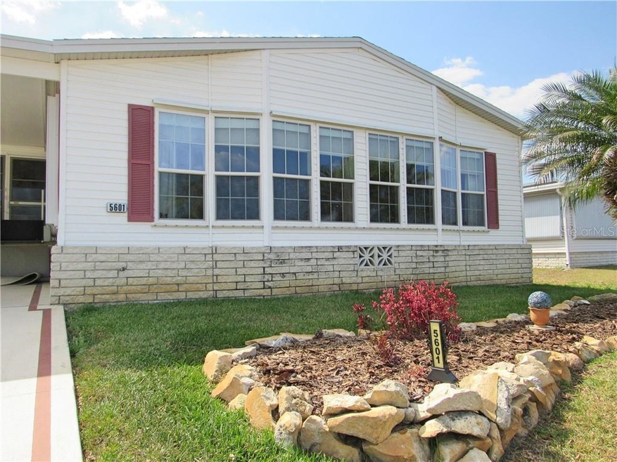5601 Arrowhead Dr, Zephyrhills, FL 33542 - photo 1