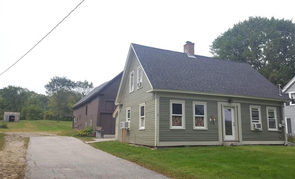 34 Watson St, Pittsfield, NH 03263 - photo 1