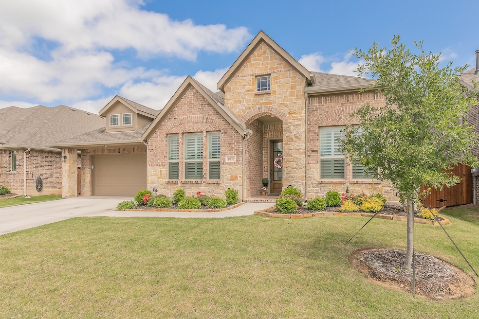 For Sale $499,990 • Co-Listing Agent