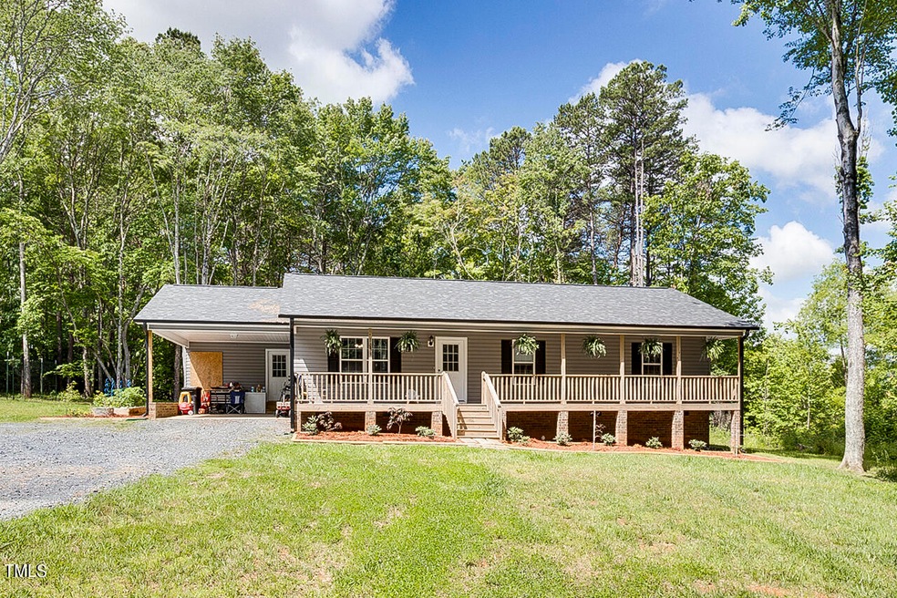 2024-05-20 2476 Zoo Pkwy Exteriors Jpe