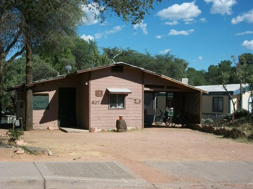607 S COLCORD RD