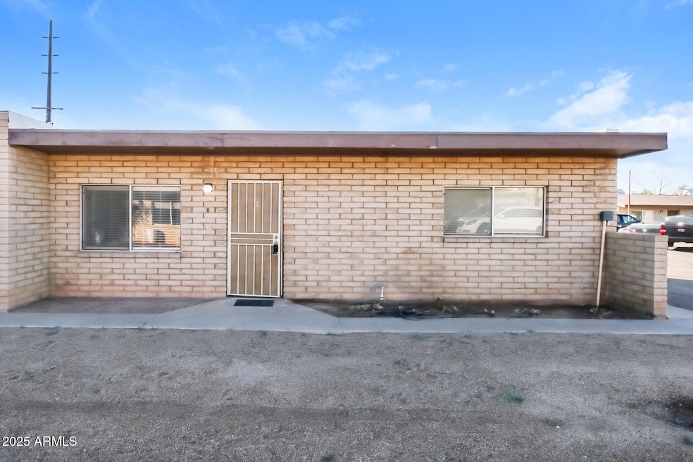 1326 N Miller Rd unit B, Tempe, AZ 85281 - photo 1