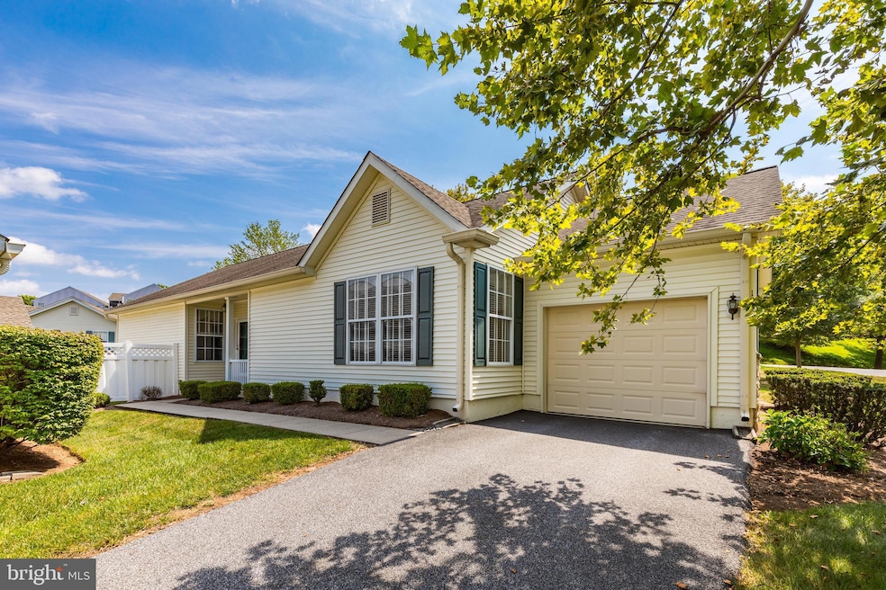 1000 N Phipps Woods Ct unit 486, Glen Mills, PA 19342 - photo 1