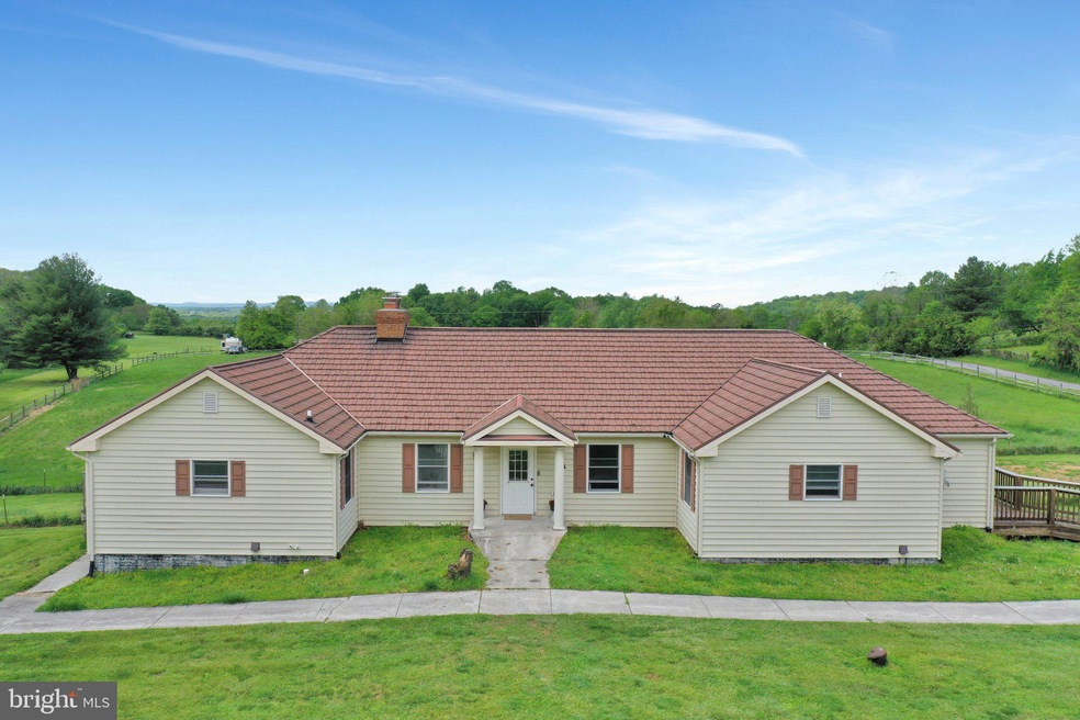 1736 Harpers Ferry Rd, Knoxville, MD 21758 - photo 1