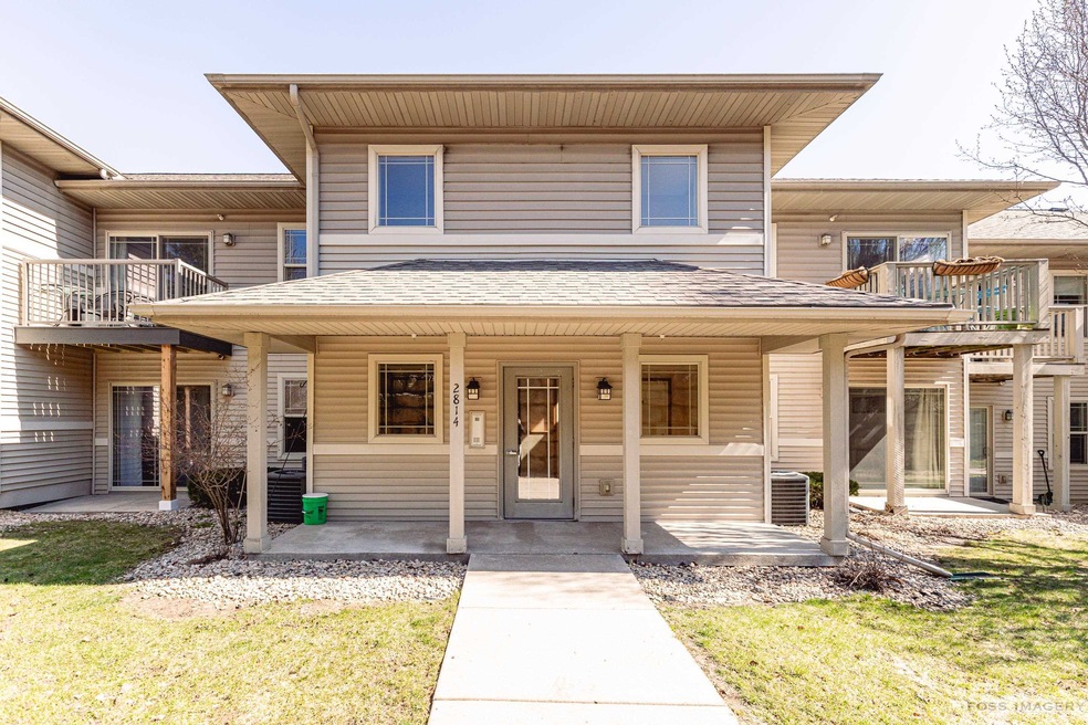 2814 Pleasant View Rd unit 102, Middleton, WI 53562 - photo 1